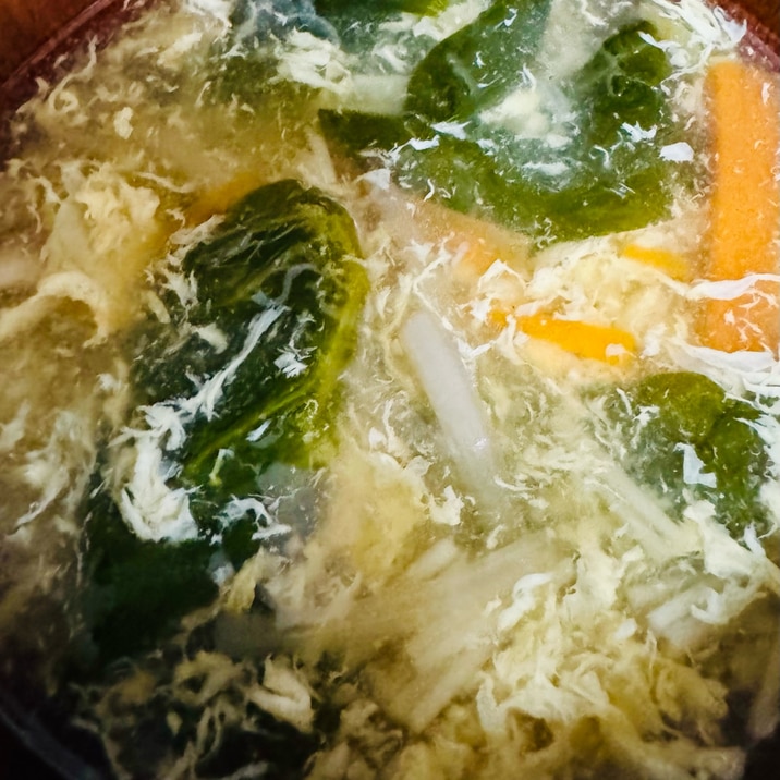 野菜たっぷり！とろ〜り卵の中華スープ